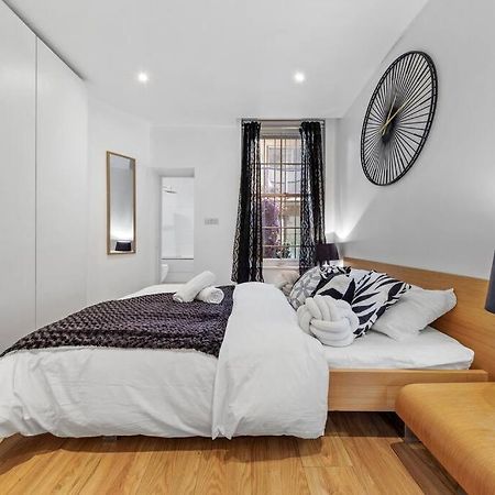 3 Bedroom Flat In Haymarket London Sleeps 14 Hy1 ภายนอก รูปภาพ