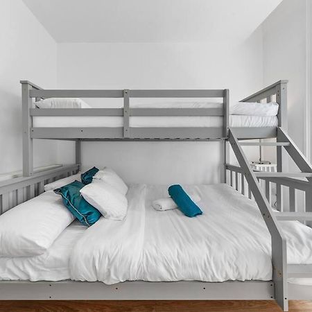 3 Bedroom Flat In Haymarket London Sleeps 14 Hy1 ภายนอก รูปภาพ